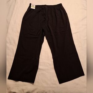Sag Harbor women's size 18W black career crop length pants, NWT
